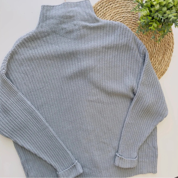 AMERICAN EAGLE‎ Light Blue Knit Mock Neck Sweater Size S\XS - Picture 11 of 13